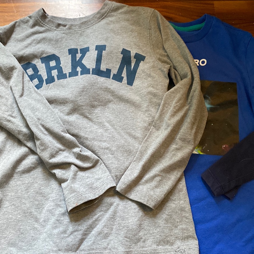 2 tshirts